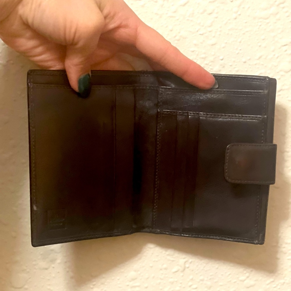 ***Authentic Fendi Zucca Print Leather Wallet*** - Picture 6 of 6